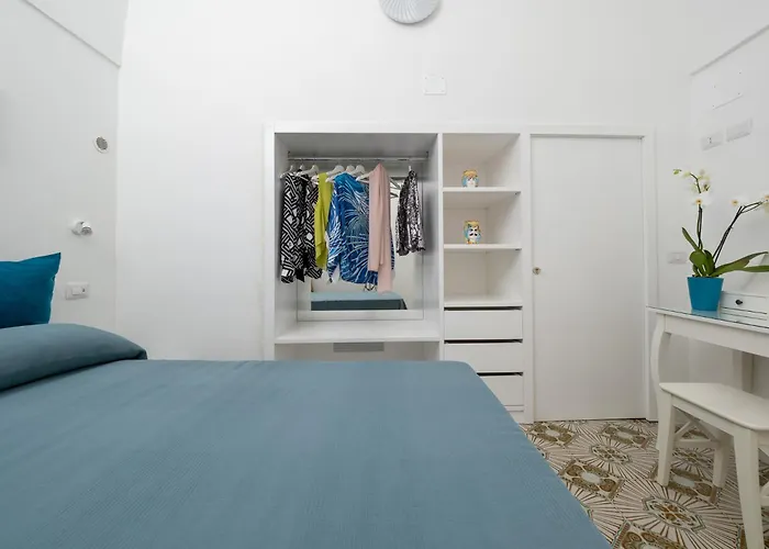 Maison Juliette - De Vivo Realty *