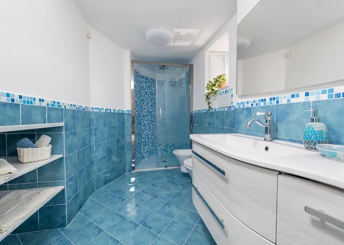 Maison Juliette - De Vivo Realty