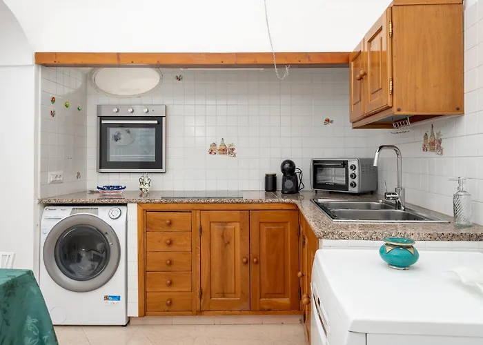 Maison Juliette - De Vivo Realty *